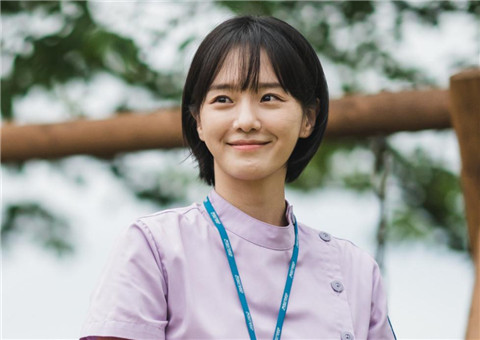 哄女朋友开心的话,高情商的哄人句子3